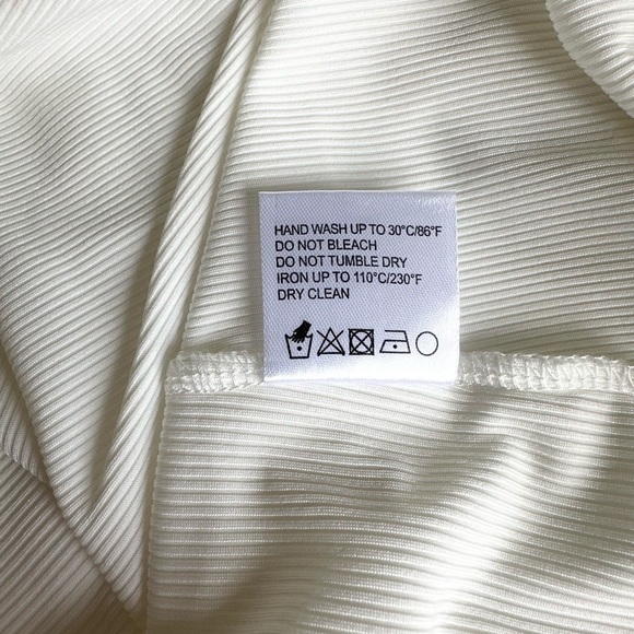 NWT Lea & Viola ribbed cutout top size M white - Picture 2 of 5